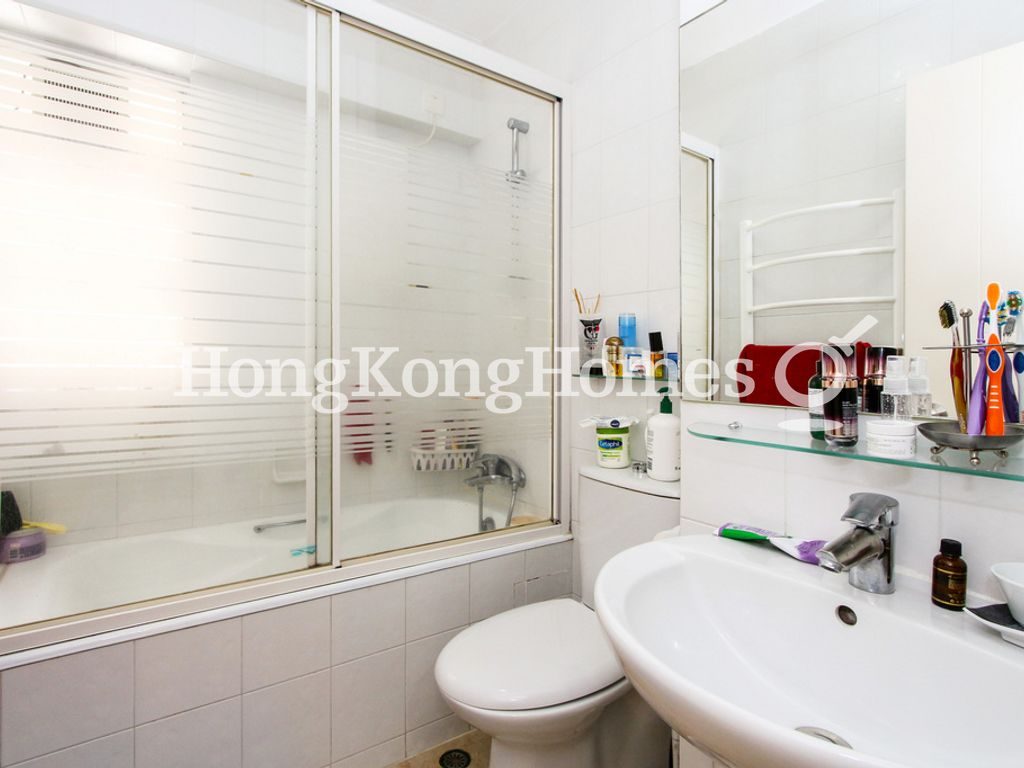Guest Bathroom — Parisian, Stanley