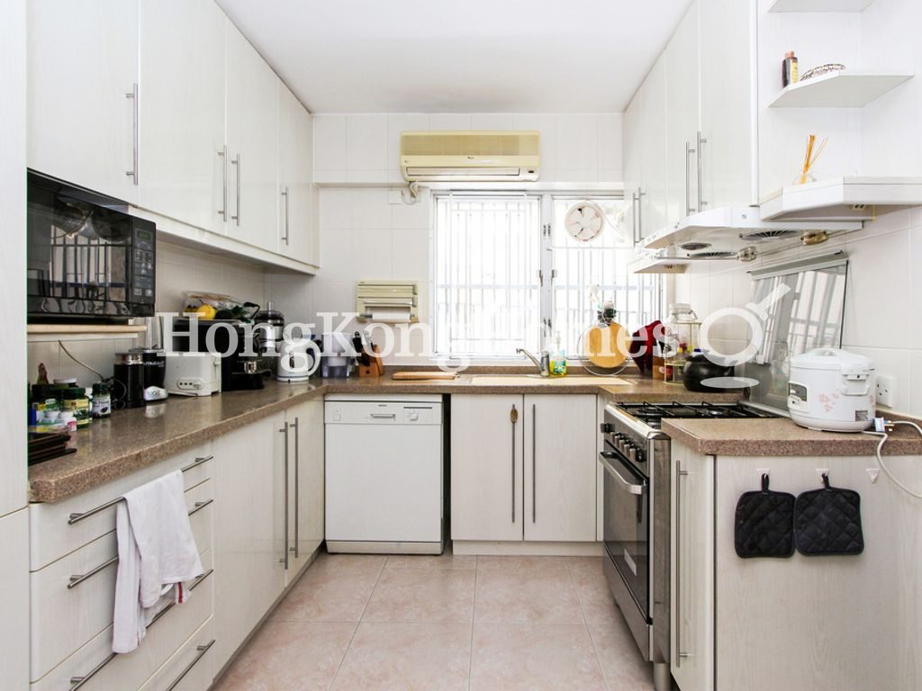 Kitchen — Parisian, Stanley