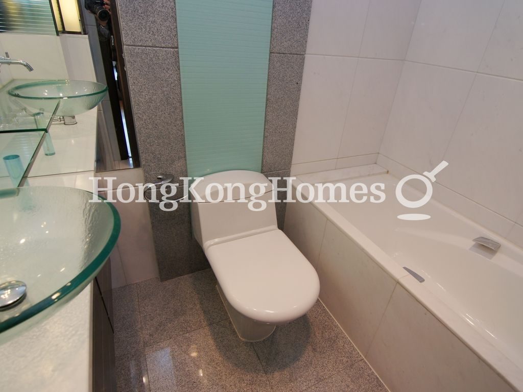 Master Bathroom — The Harbourside - Tower 1, Tsim Sha Tsui