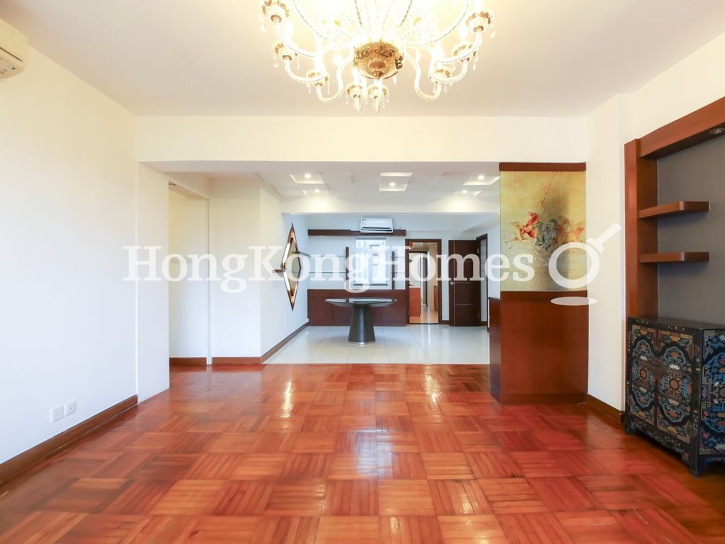 Living and Dining Room — Yue Yan Mansion - Block A, Pokfulam