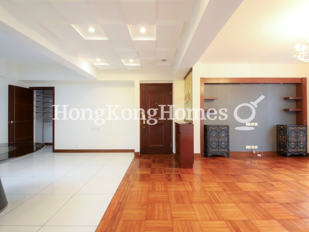 Living and Dining Room — Yue Yan Mansion - Block A, Pokfulam