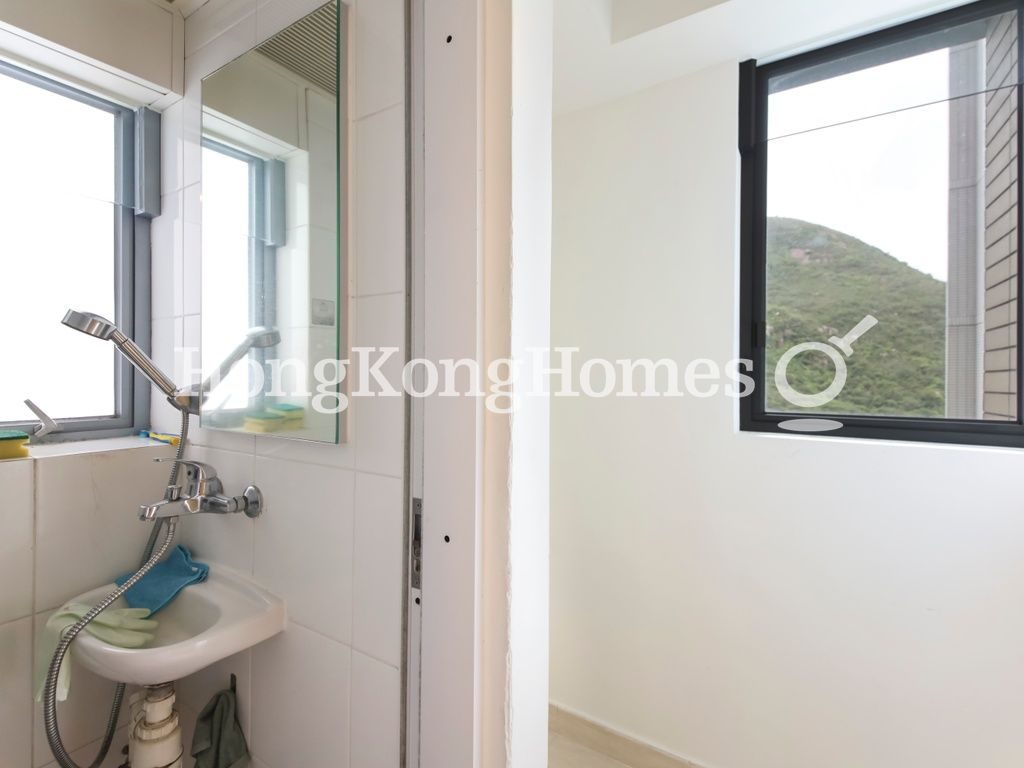 Maid's Room and Washroom — Larvotto - Block 9, Ap Lei Chau