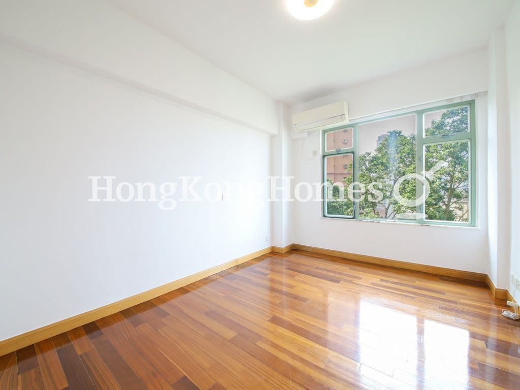 Third Bedroom — Woodland Gardens - Block E-F, Mid-levels West