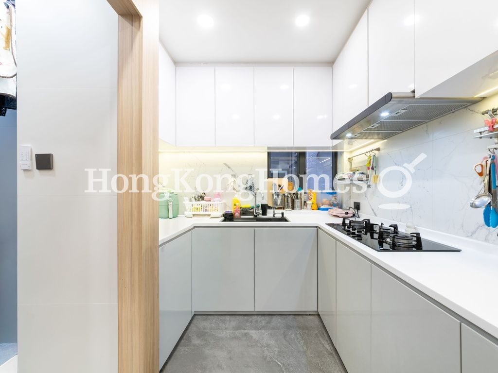 Kitchen — Hong Lok Mansion, Mid-levels Central
