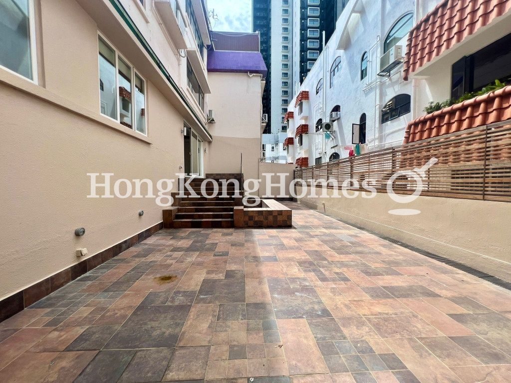 Private Terrace off Living & Dining Room — Honourgarten, Pokfulam
