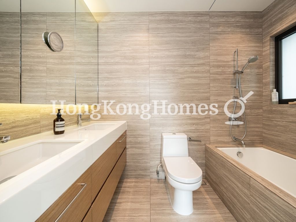 Master Bathroom — Mayflower Mansion, Tai Hang