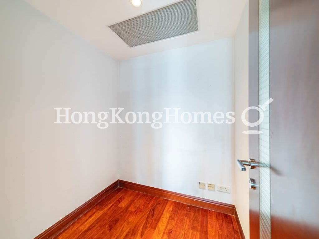 Maid's Room — The Harbourside - Tower 3, Tsim Sha Tsui