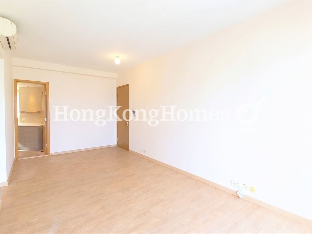 Living and Dining Room — The Summa - Tower 2, Mid-levels West