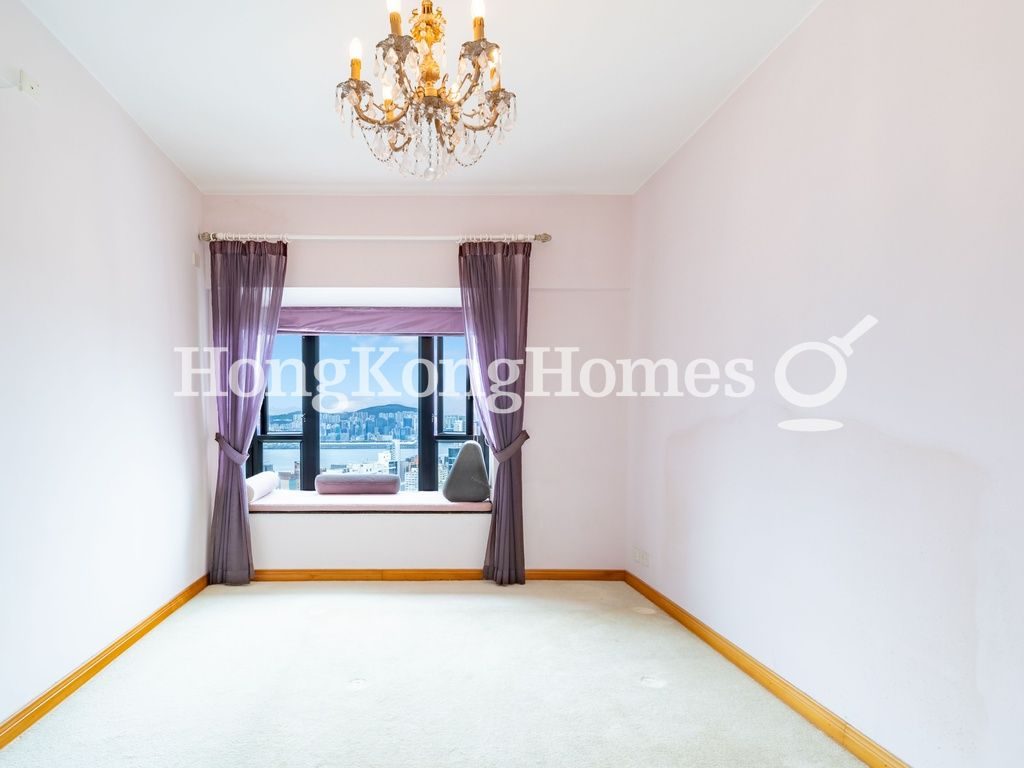 Master Bedroom — Le Sommet - Block 01, North Point Hill