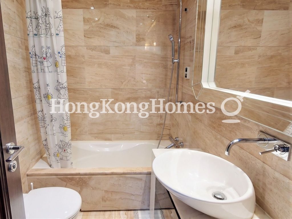 Guest Bathroom — Celestial Heights-Phase 2-Celestial Avenue No. 23, Ho Man Tin / Waterloo Road