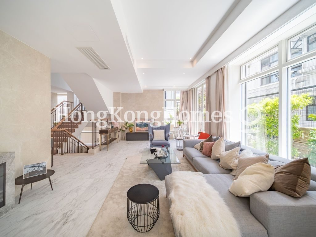 Living Room — Murray Bay, Gold Coast
