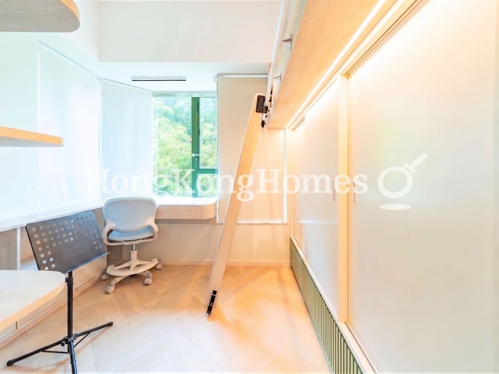 Third Bedroom — Y.I., Tai Hang