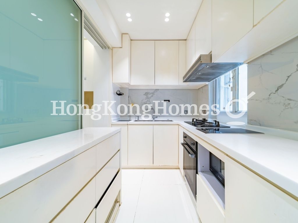 Kitchen — Alpha Court, Tai Hang