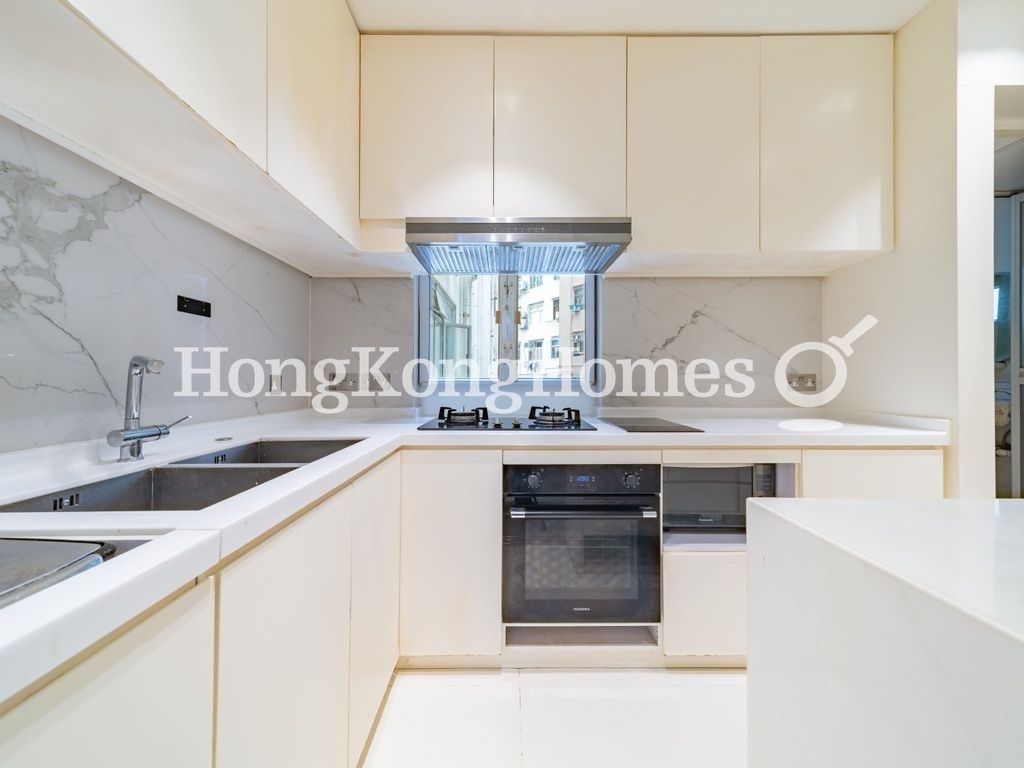 Kitchen — Alpha Court, Tai Hang