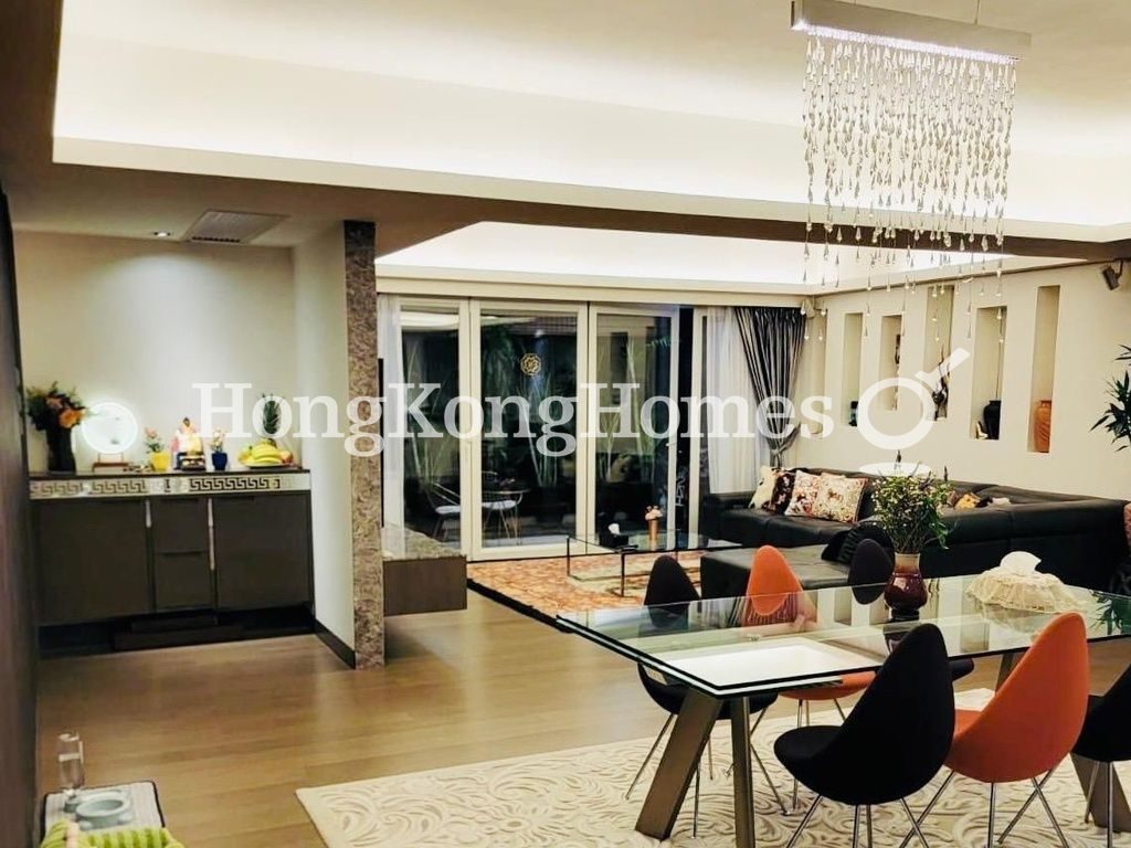 Living and Dining Room — Conduit Road, 40, Mid-levels West
