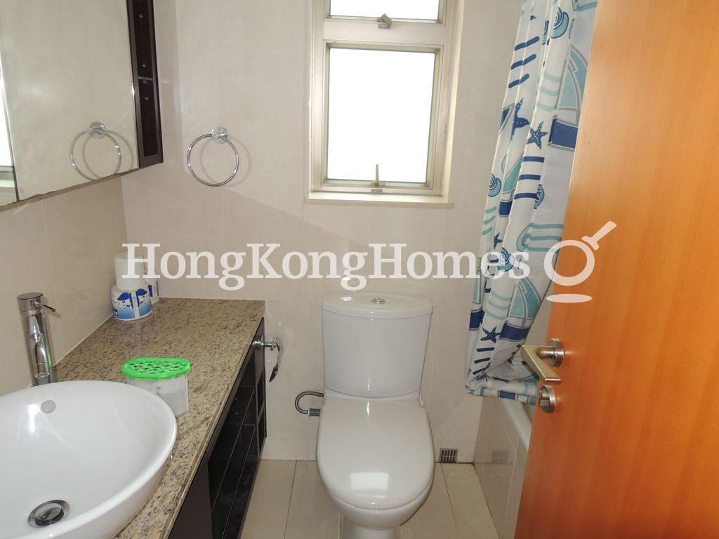 Guest Bathroom — The Zenith - Block 3, Wan Chai