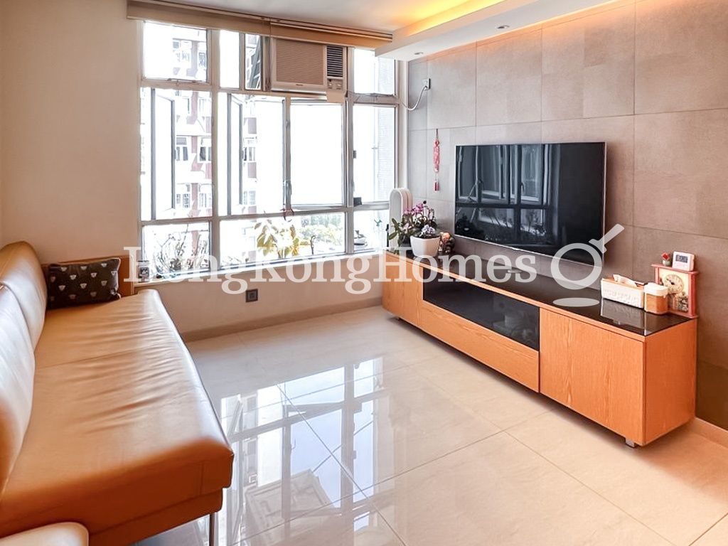 Living Room — Taikoo Shing - Tien Shan Mansion, Taikoo Shing