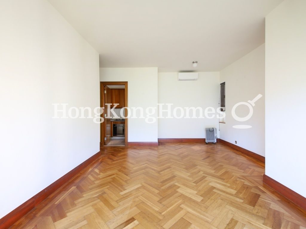 Living and Dining Room — Starcrest - Tower 1, Wan Chai