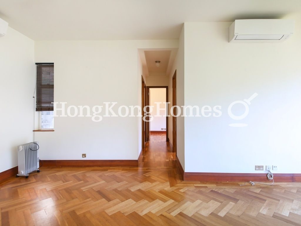 Living and Dining Room — Starcrest - Tower 1, Wan Chai