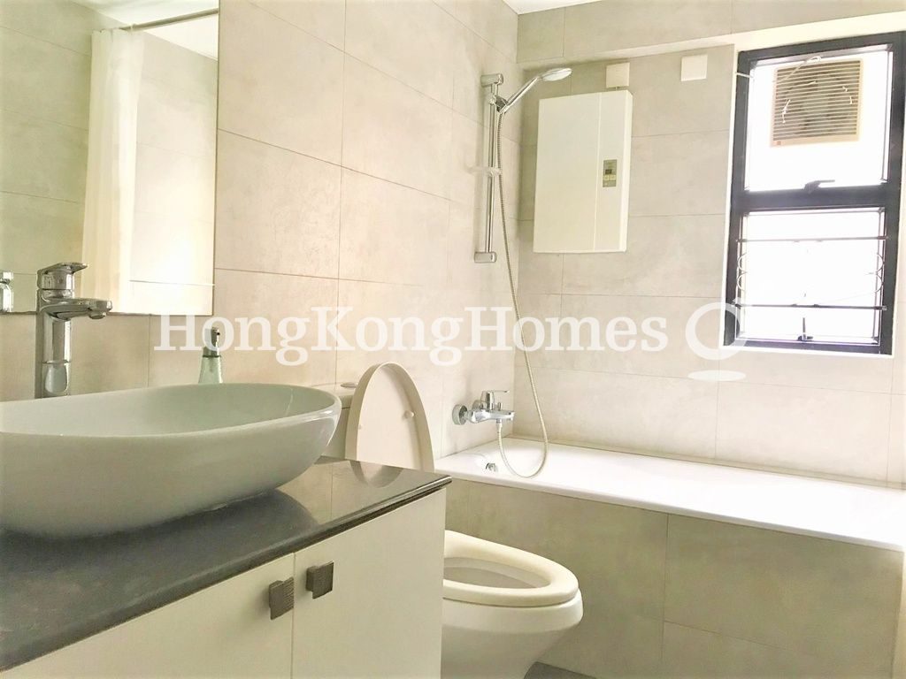 Guest Bathroom — Kingsford Height, Mid-levels West