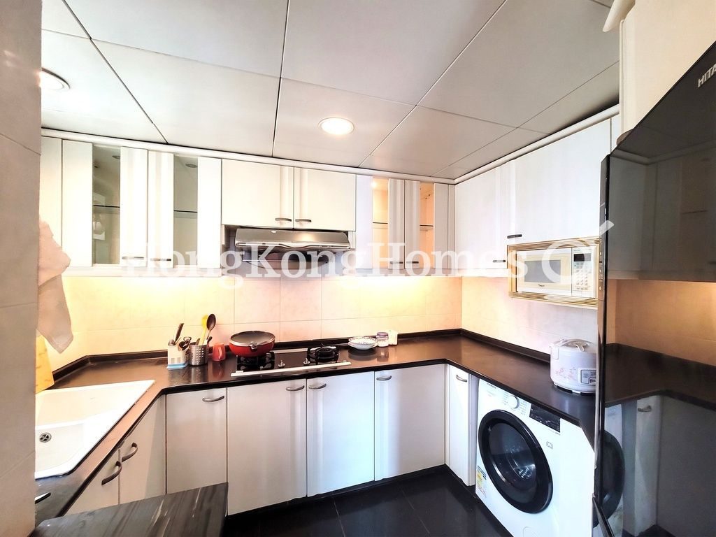 Kitchen — Island Harbourview - Tower 05, Tai Kok Tsui
