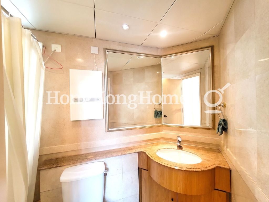 Master Bathroom — Island Harbourview - Tower 05, Tai Kok Tsui