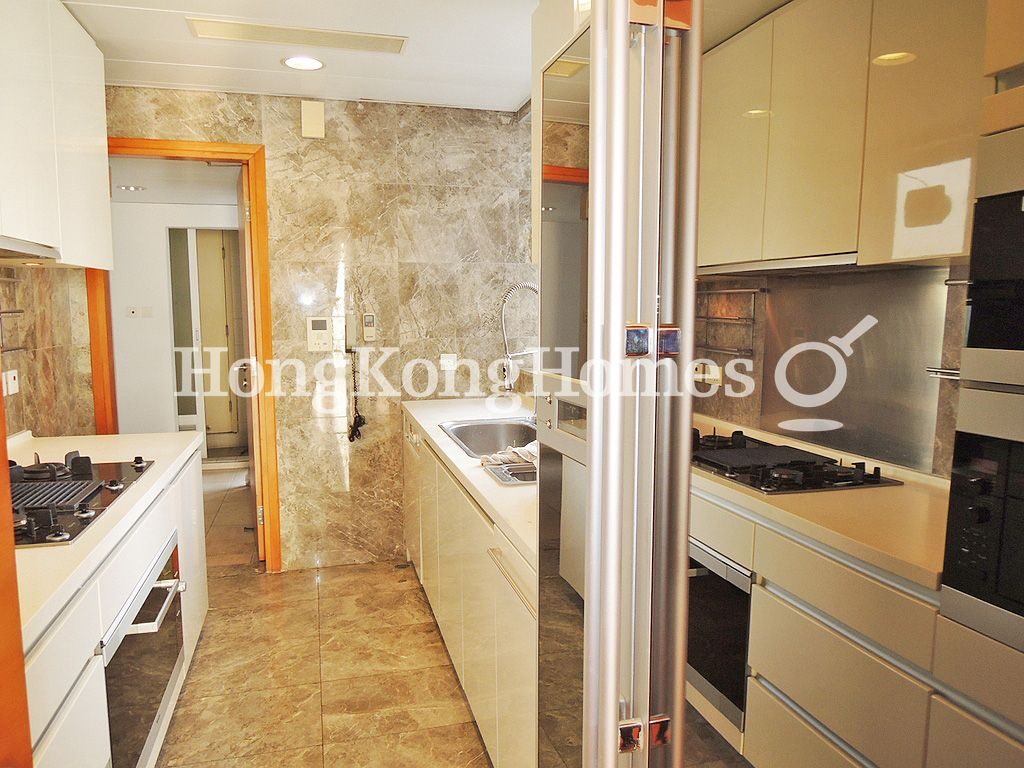 Kitchen — Residence Bel-Air - Phase 06 - Bel-Air No. 8, Tower 2, Pokfulam