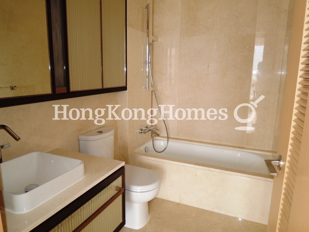 Guest Bathroom — Kadoorie Hill, Ho Man Tin / Waterloo Road