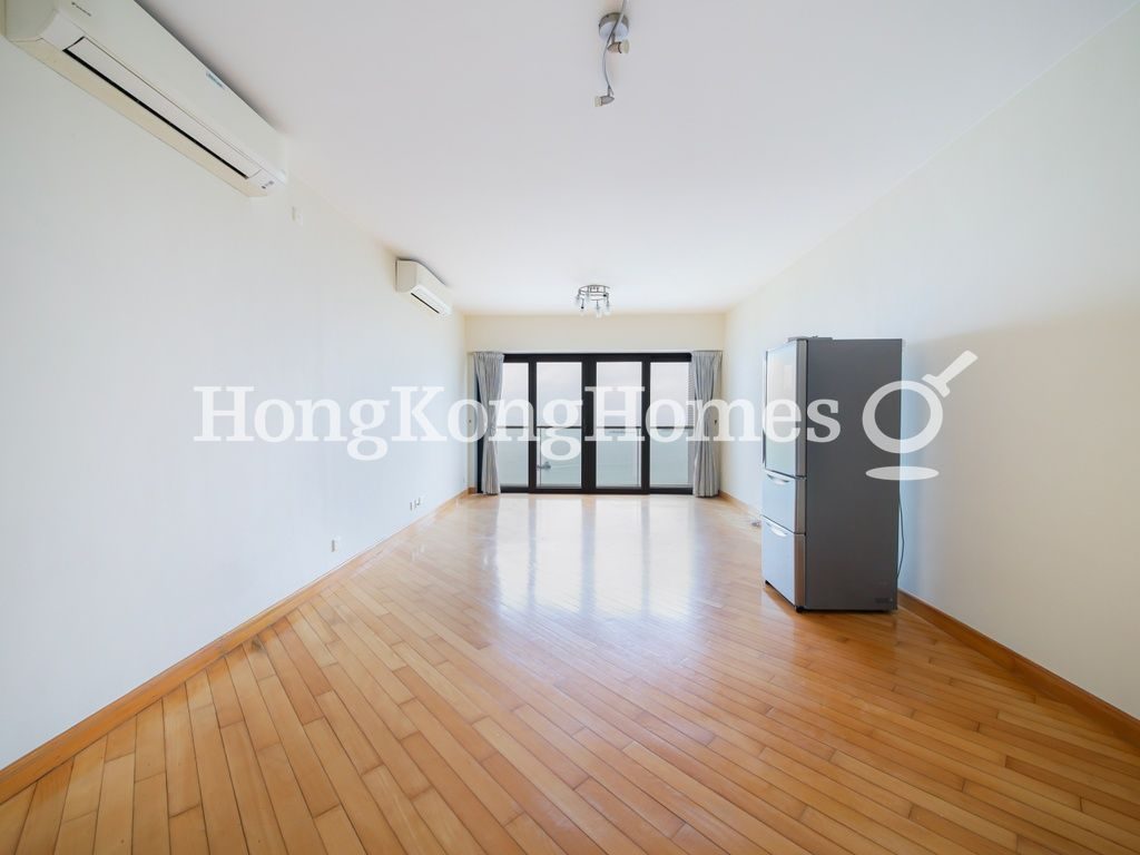 Living and Dining Room — Residence Bel-air - Phase 01, Tower 06, Pokfulam