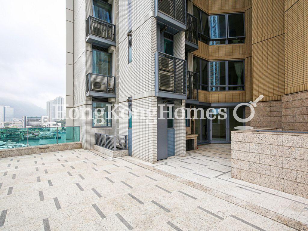Private Terrace — Larvotto - Block 10, Ap Lei Chau
