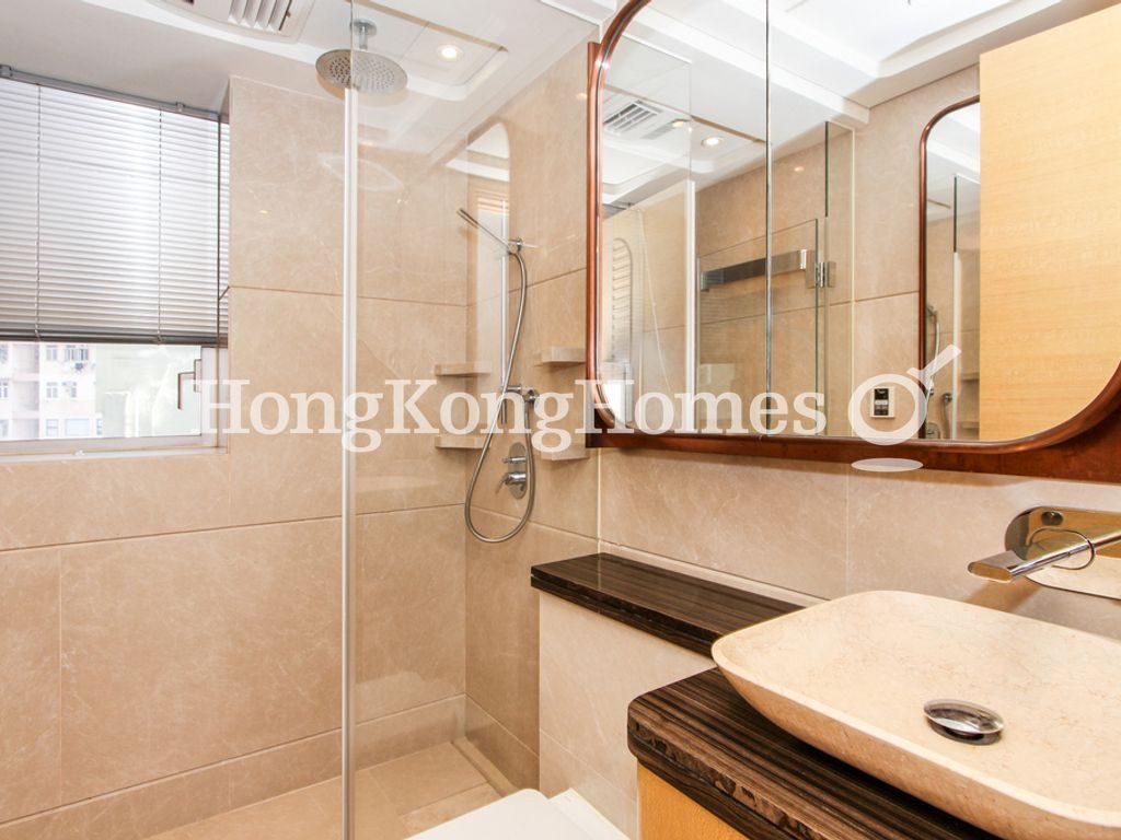 Guest Bathroom — Cadogan, Western / Kennedy Town