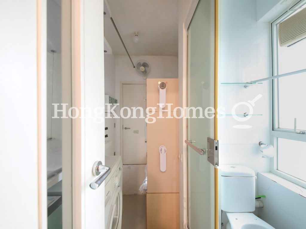 Maid's Room and Washroom — Conduit 18, Mid-levels West