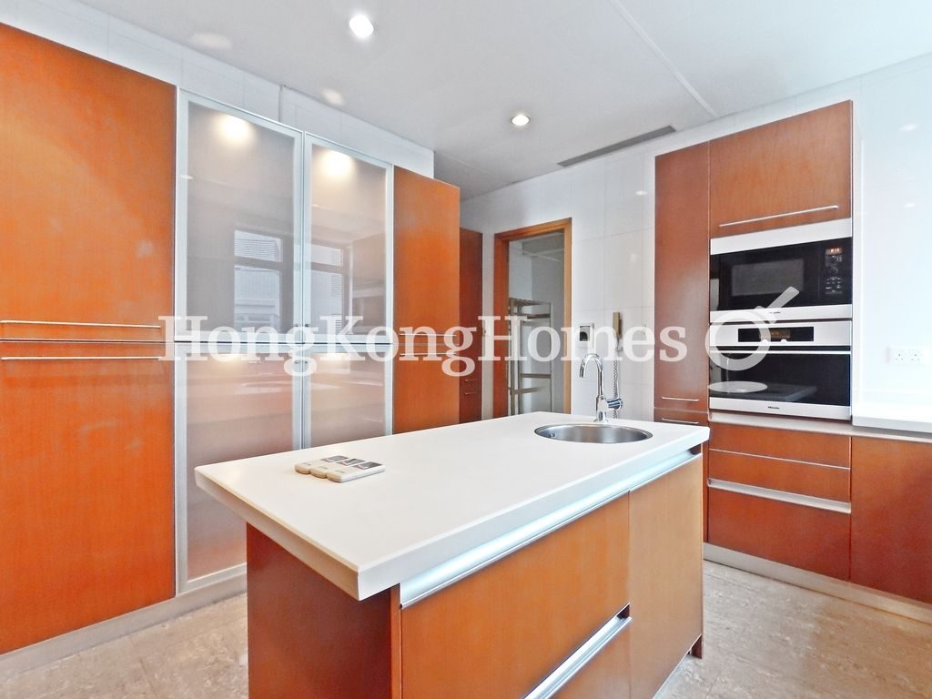 Kitchen — Residence Bel-air - Phase 04, Peak Tower 05, Pokfulam