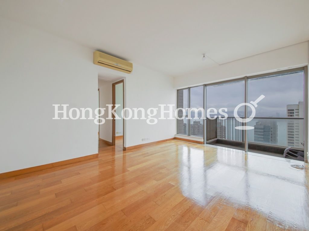 Living and Dining Room — Island Crest - Tower 2, Sai Ying Pun
