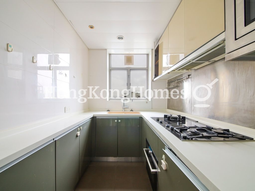 Kitchen — Island Crest - Tower 2, Sai Ying Pun