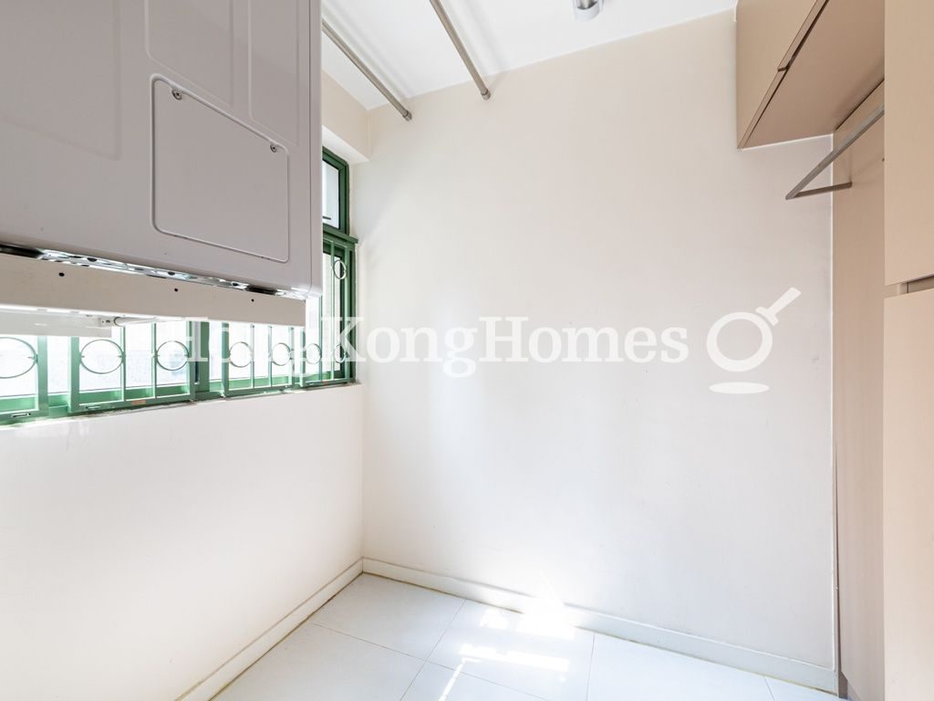 Maid's Room — Robinson Place - Block 02, Mid-levels West