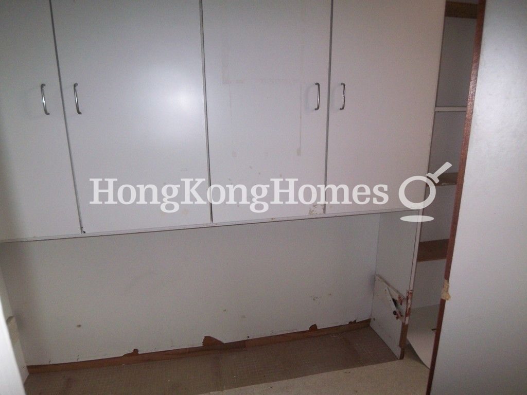Maid's Room with Toilet — San Francisco Tower - Block B, Happy Valley