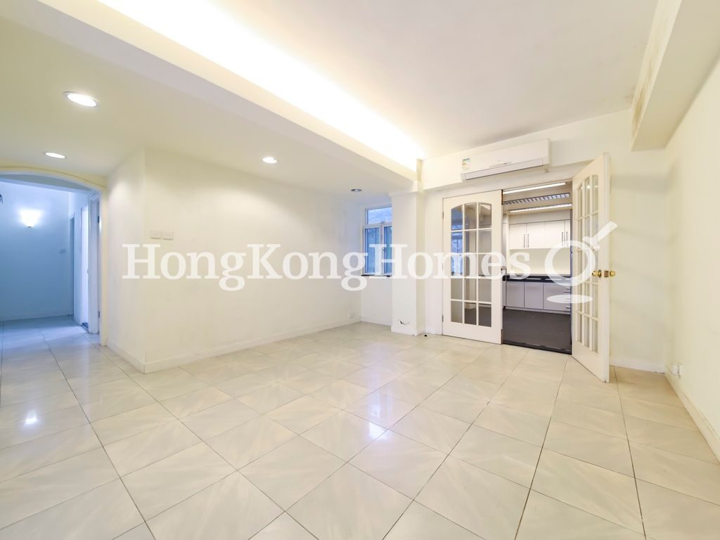 Living and Dining Room — Skyline Mansion - Block 02, Mid-levels West