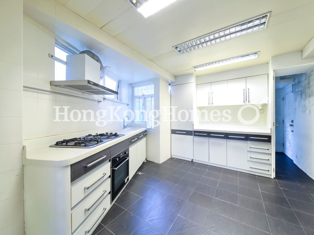 Kitchen — Skyline Mansion - Block 02, Mid-levels West
