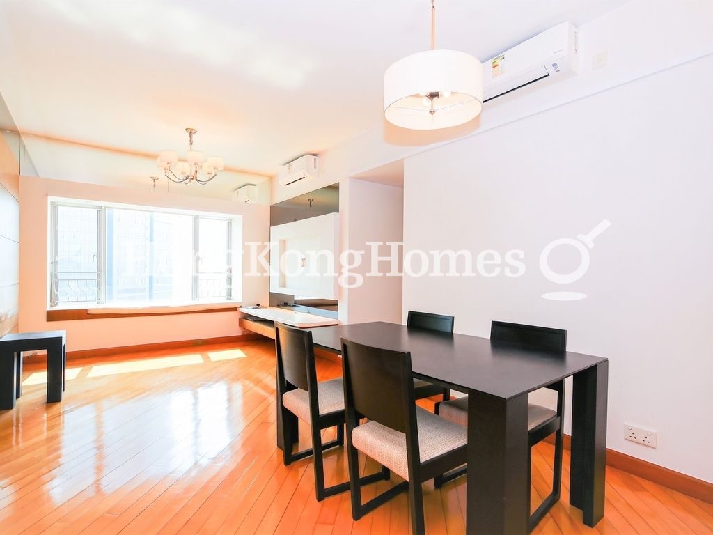 Living and Dining Room — Sorrento Tower - 3, Tsim Sha Tsui