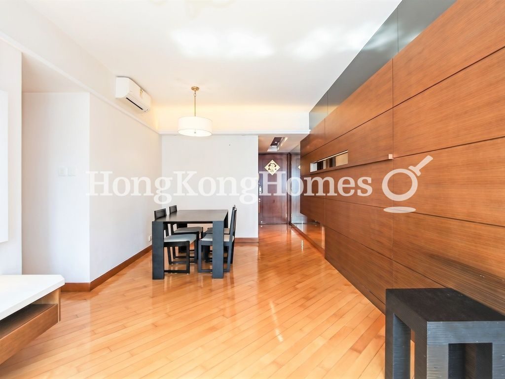 Living and Dining Room — Sorrento Tower - 3, Tsim Sha Tsui