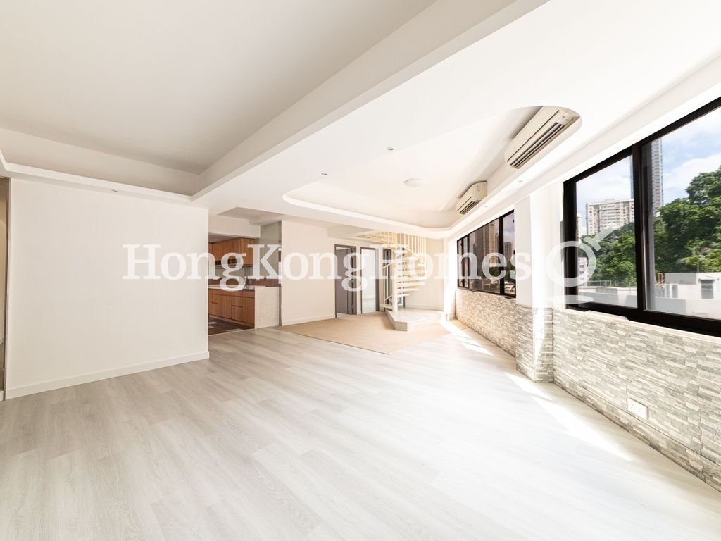 Living and Dining Room — Sunrise Court, Happy Valley