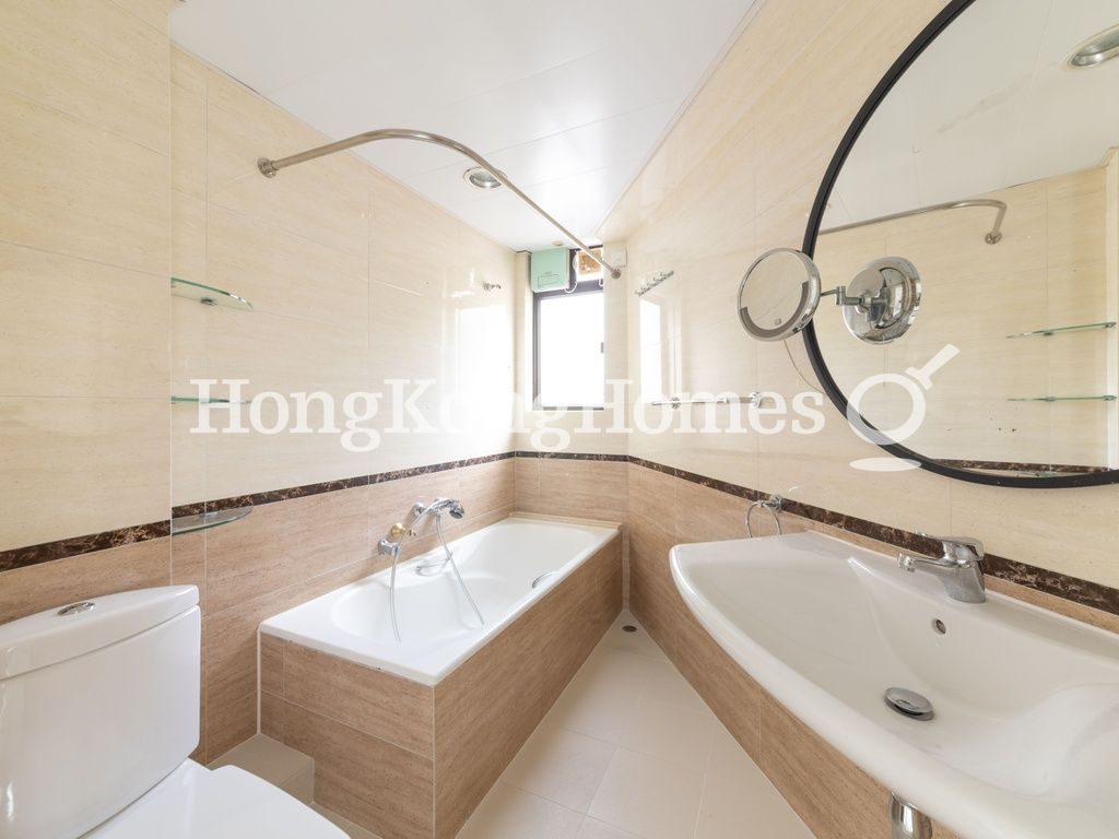 Master Bathroom — Sunrise Court, Happy Valley