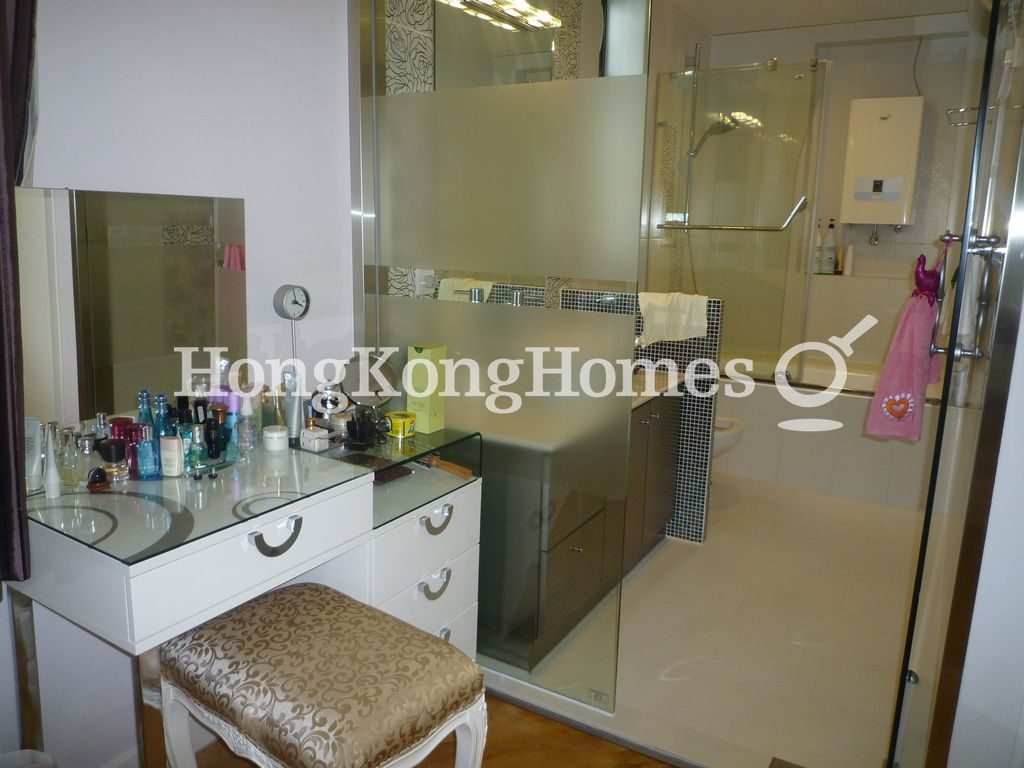 Master Bathroom — Villa Lotto - Block D, Happy Valley