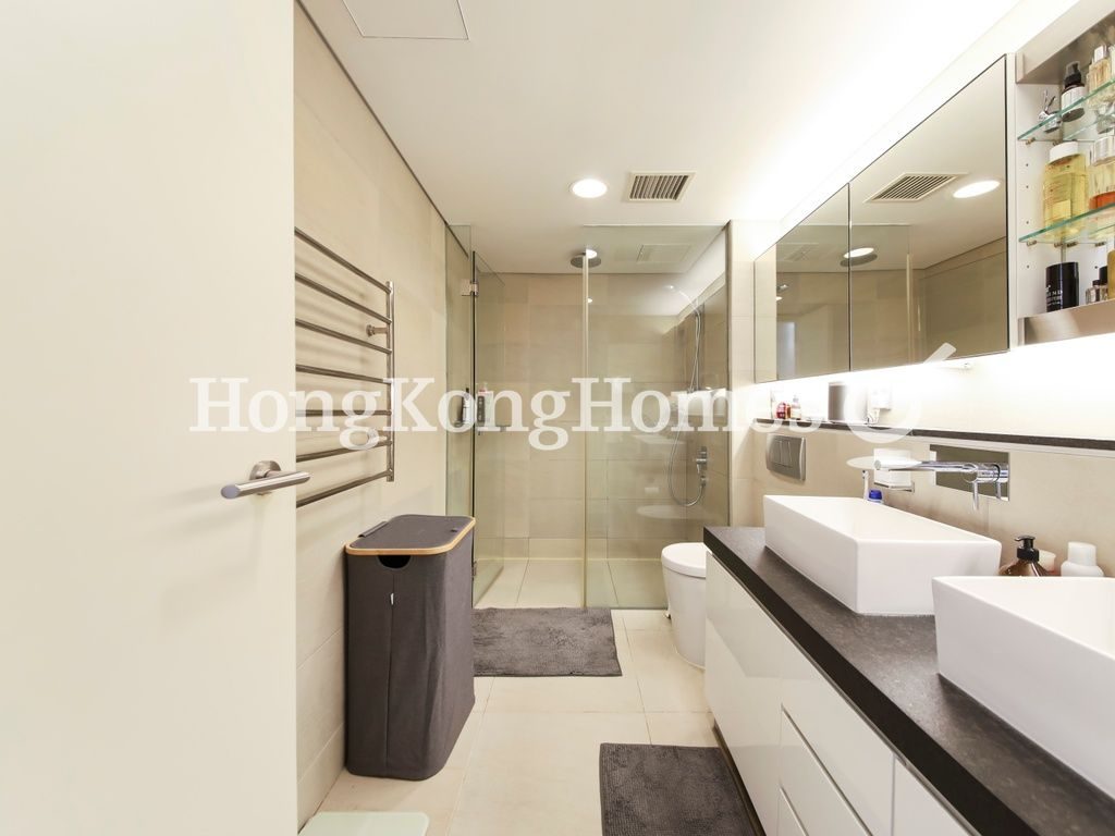 Master Bathroom — Aqua 33, Pokfulam