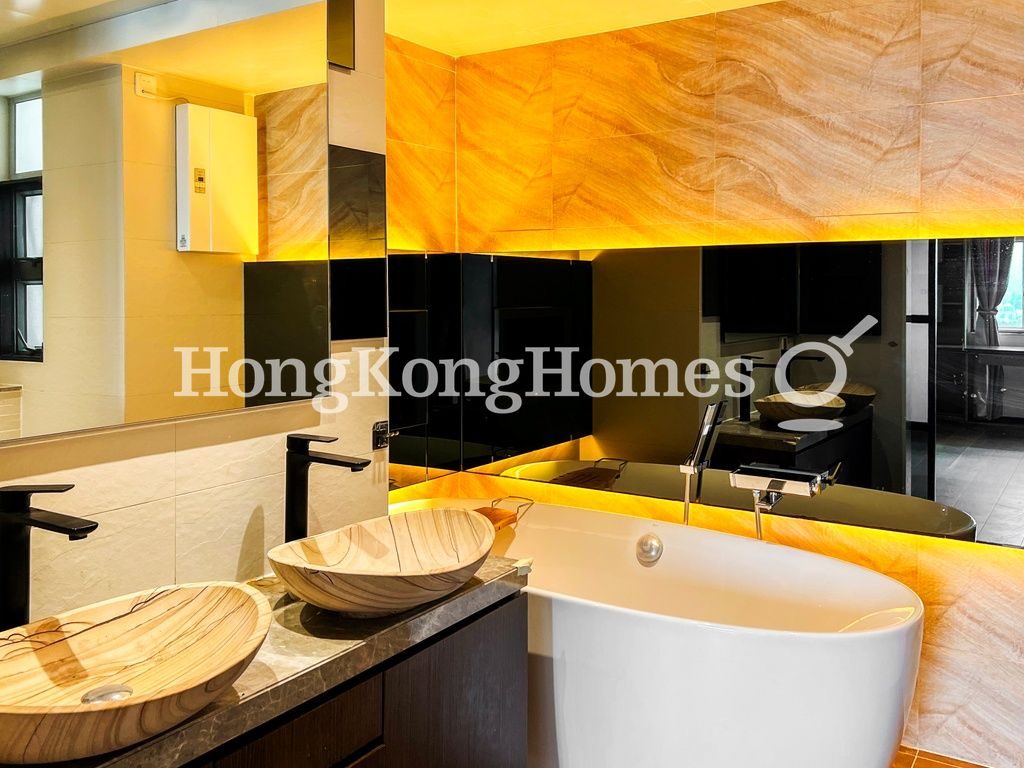 Master Bathroom — Realty Gardens - Venice Court, Mid-levels West