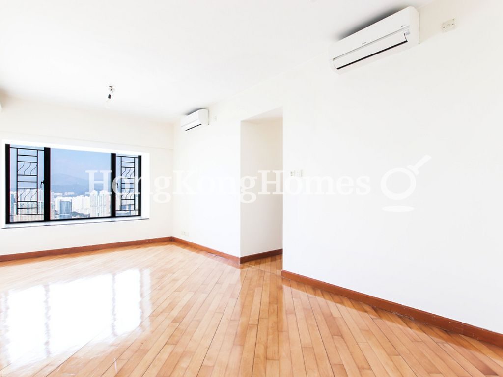 Living and Dining Room — Sorrento Tower - 5, Tsim Sha Tsui