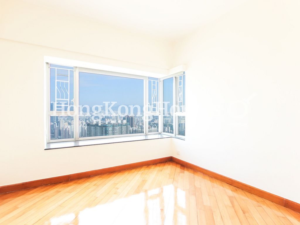 Master Bedroom — Sorrento Tower - 5, Tsim Sha Tsui