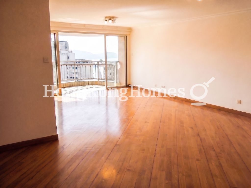 Living and Dining Room — Baguio Villa - Block 20, Pokfulam