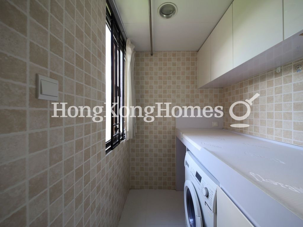Maid's Room — Hong Kong Parkview - Tower 03, Repulse Bay